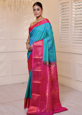 Green Kanjivaram Silk Saree With Blouse Piece