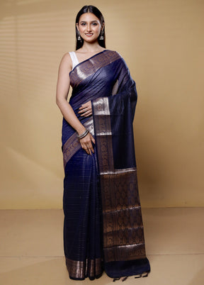 Blue Cotton Saree With Blouse Piece