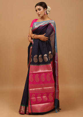 Blue Cotton Saree With Blouse Piece