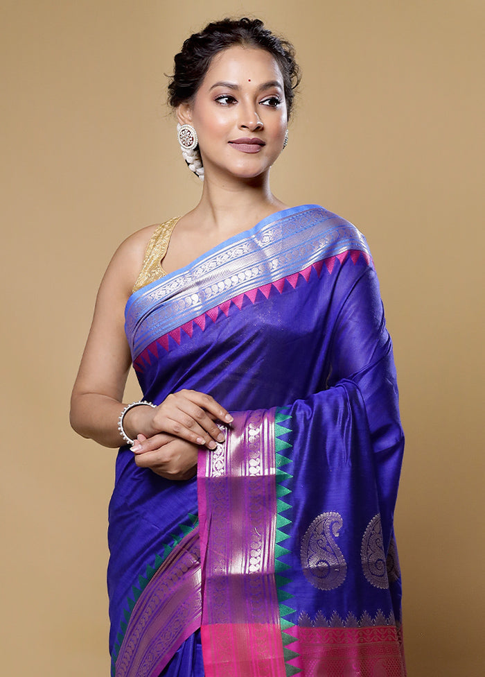 Blue Cotton Saree With Blouse Piece