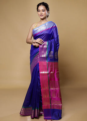 Blue Cotton Saree With Blouse Piece