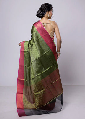 Green Kora Silk Saree With Blouse Piece