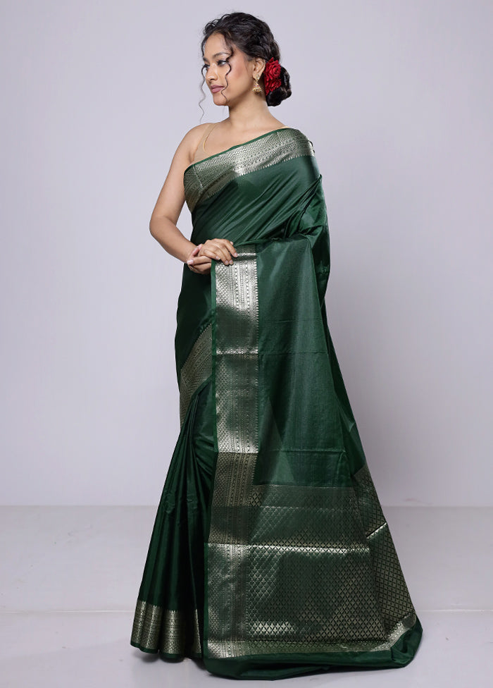 Green Dupion Silk Saree With Blouse Piece