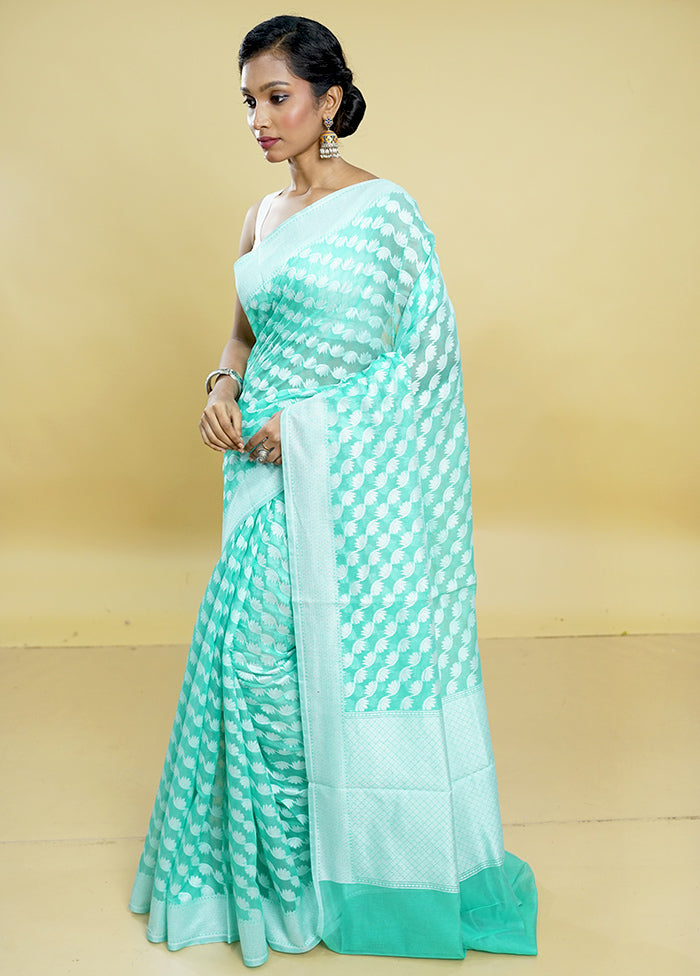 Green Cotton Saree With Blouse Piece