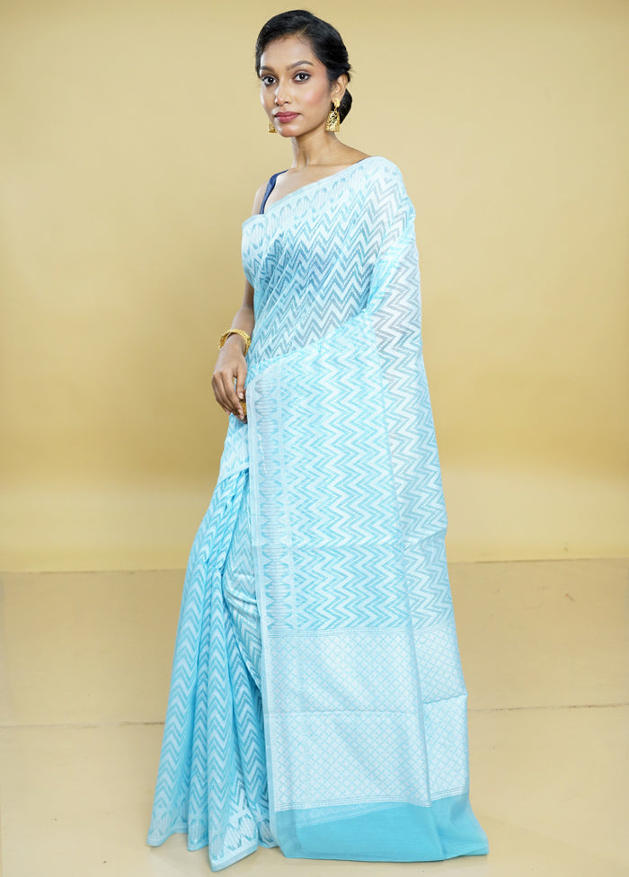 Blue Cotton Saree With Blouse Piece