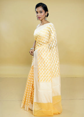 Peach Cotton Saree With Blouse Piece