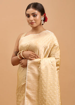 Cream Banarasi Silk Saree With Blouse Piece