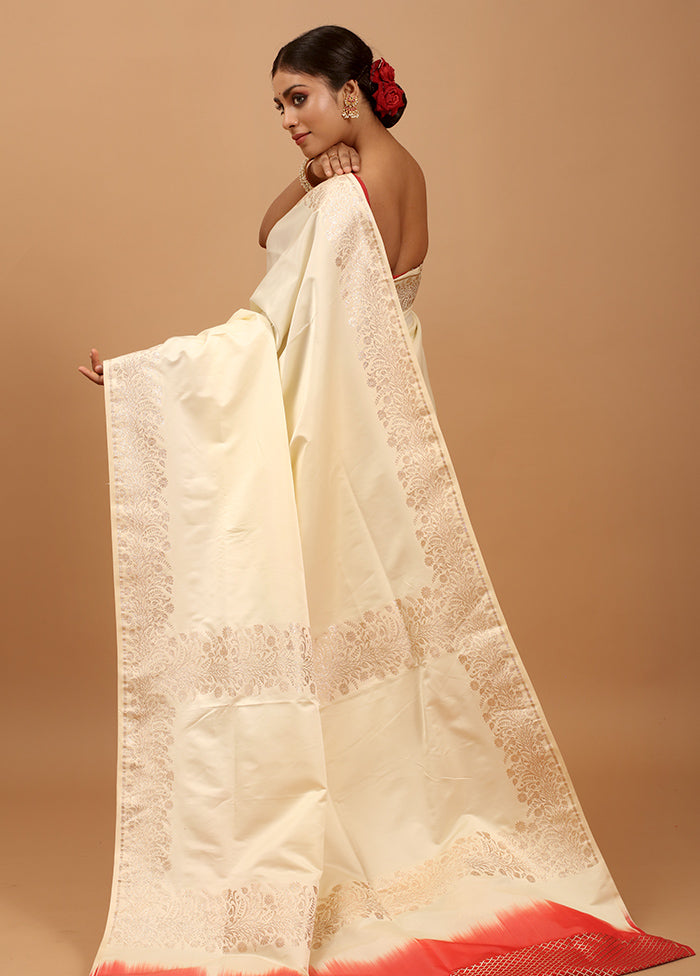 White Banarasi Silk Saree With Blouse Piece