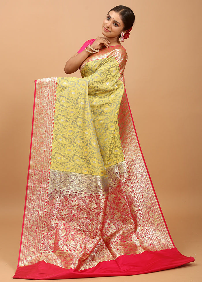 Grey Tanchoi Silk Saree With Blouse Piece