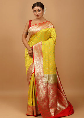 Green Tanchoi Silk Saree With Blouse Piece