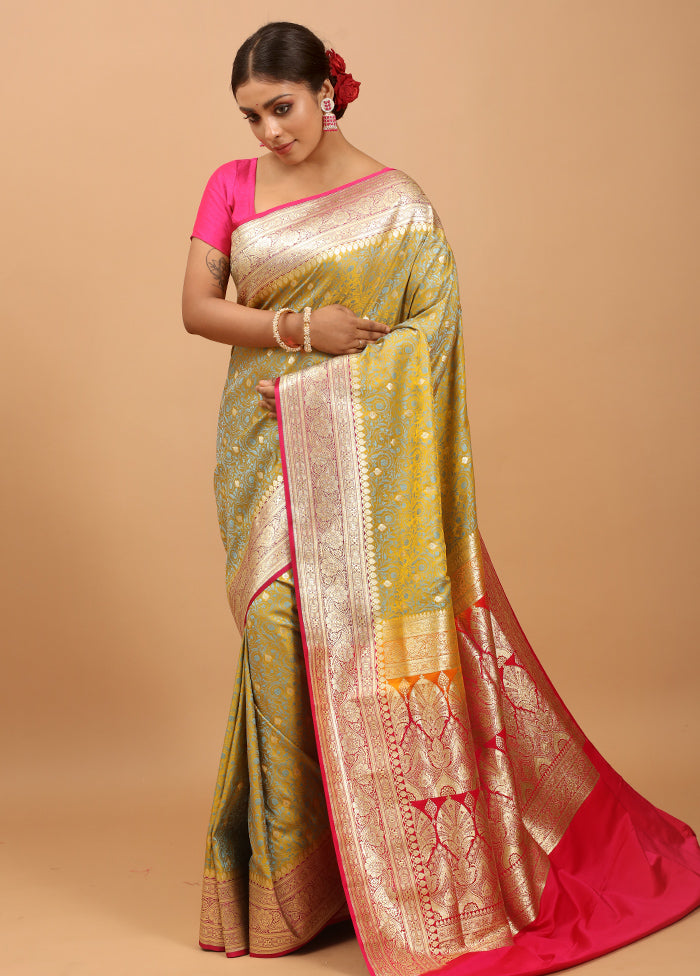 Green Tanchoi Silk Saree With Blouse Piece