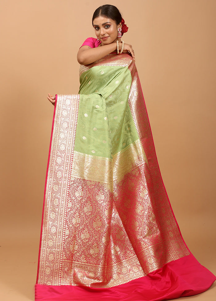 Green Tanchoi Silk Saree With Blouse Piece