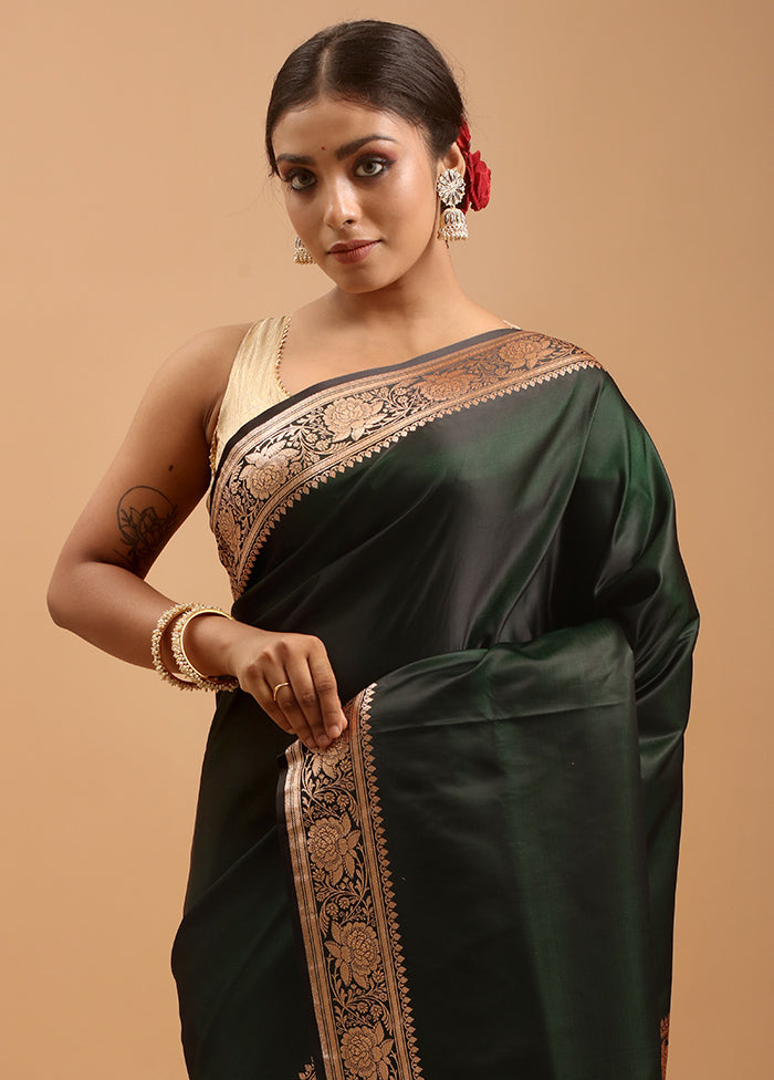 Green Banarasi Silk Saree With Blouse Piece