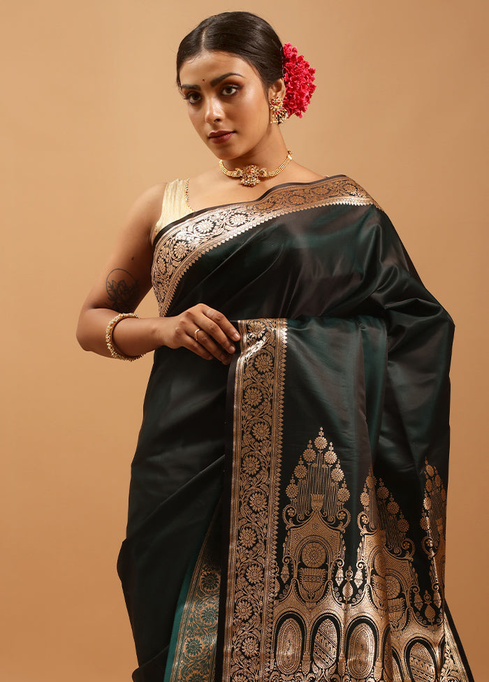 Green Banarasi Silk Saree With Blouse Piece