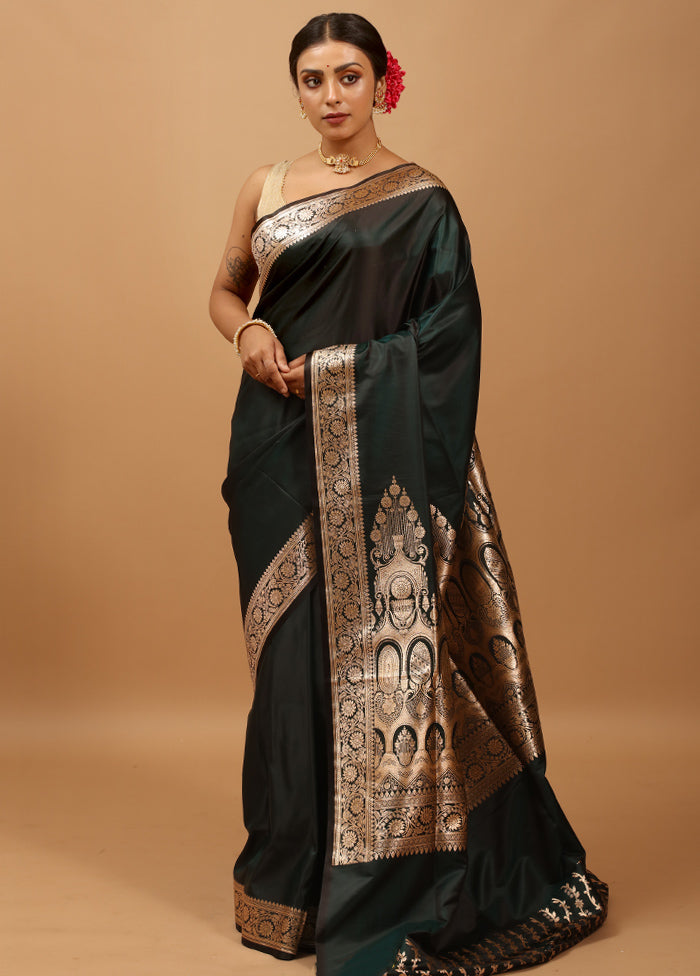 Green Banarasi Silk Saree With Blouse Piece