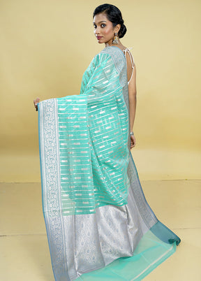 Blue Organza Saree With Blouse Piece