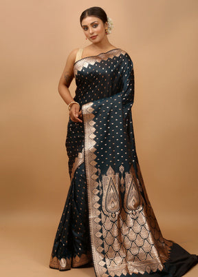 Blue Banarasi Silk Saree With Blouse Piece