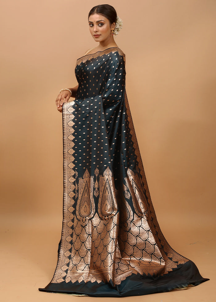 Blue Banarasi Silk Saree With Blouse Piece