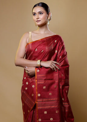 Red Handloom Kanchipuram Pure Silk Saree With Blouse Piece