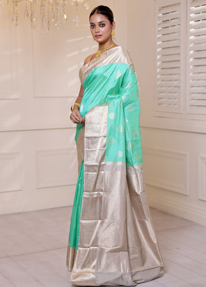 Green Handloom Kanchipuram Pure Silk Saree With Blouse Piece