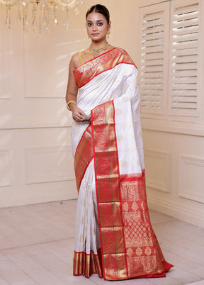 White Handloom Kanchipuram Pure Silk Saree With Blouse Piece