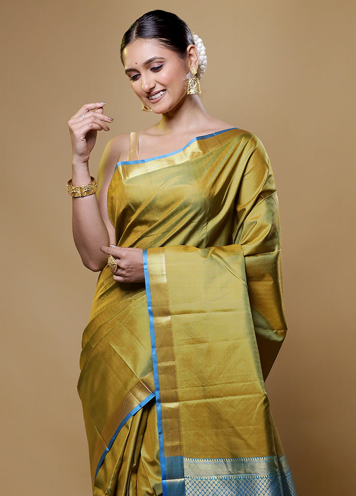 Green Handloom Kanjivaram Pure Silk Saree With Blouse Piece