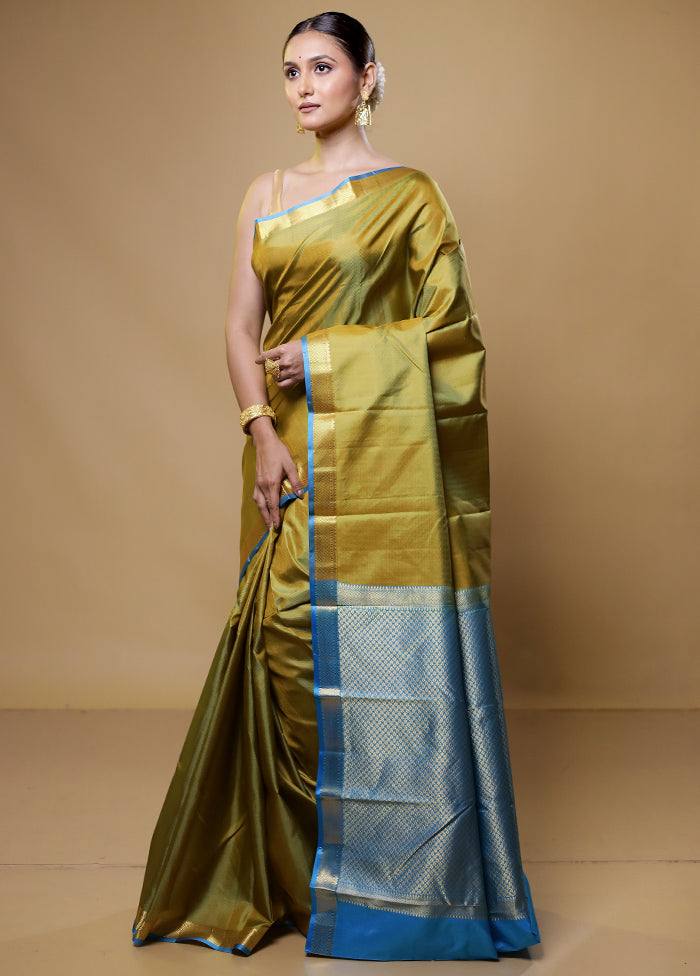 Green Handloom Kanjivaram Pure Silk Saree With Blouse Piece