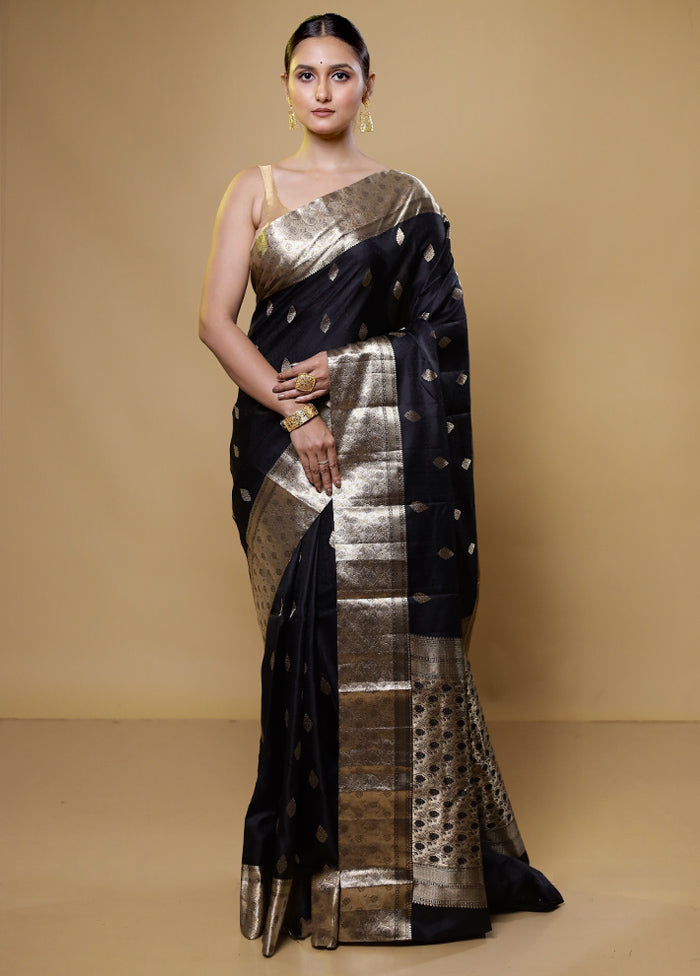 Black Handloom Kanchipuram Pure Silk Saree With Blouse Piece