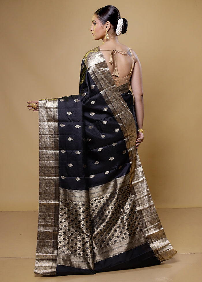 Black Handloom Kanchipuram Pure Silk Saree With Blouse Piece