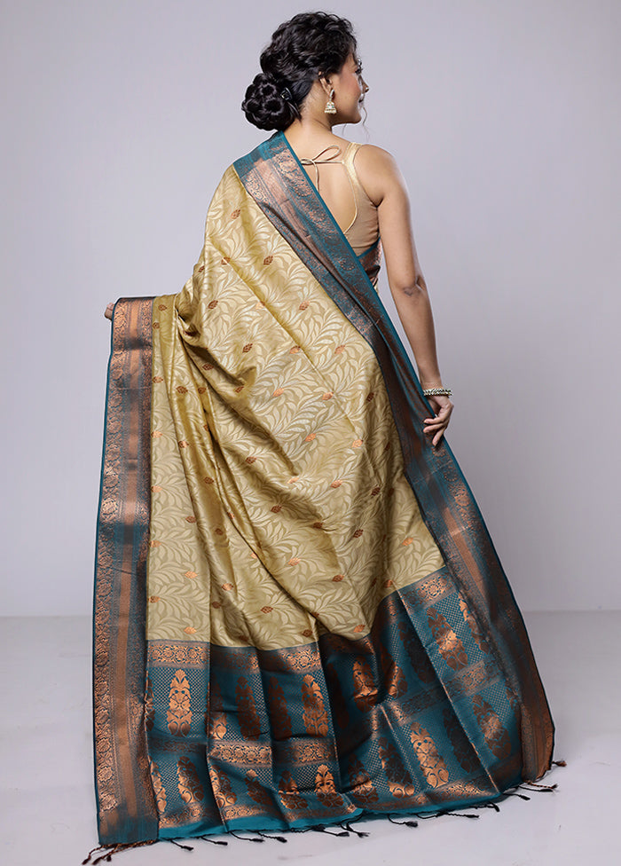 Cream Kanjivaram Silk Saree With Blouse Piece