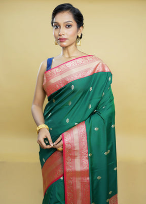 Green Kanjivaram Silk Saree With Blouse Piece