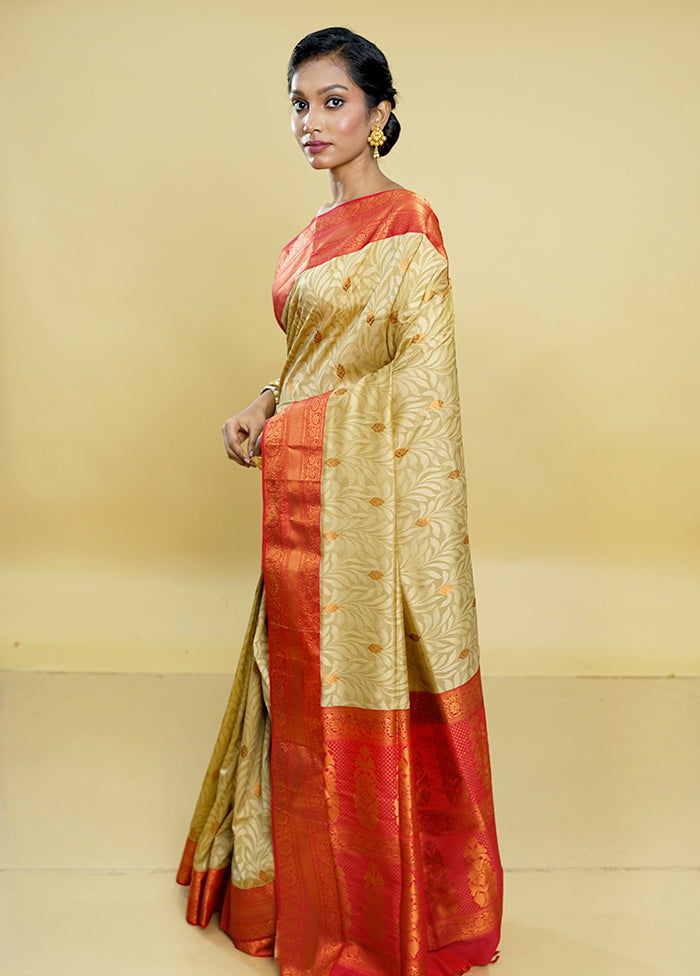 Cream Kanjivaram Silk Saree With Blouse Piece