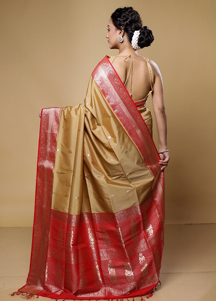 Cream Kanjivaram Silk Saree With Blouse Piece