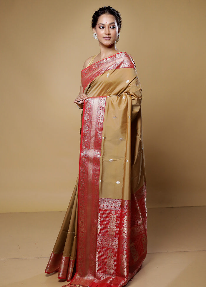 Cream Kanjivaram Silk Saree With Blouse Piece