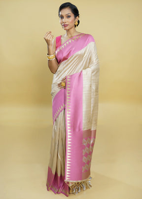 Cream Tussar Silk Saree With Blouse Piece