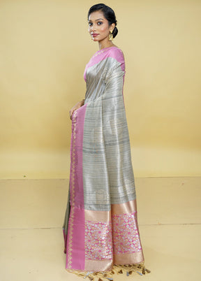 Multicolor Tussar Silk Saree With Blouse Piece