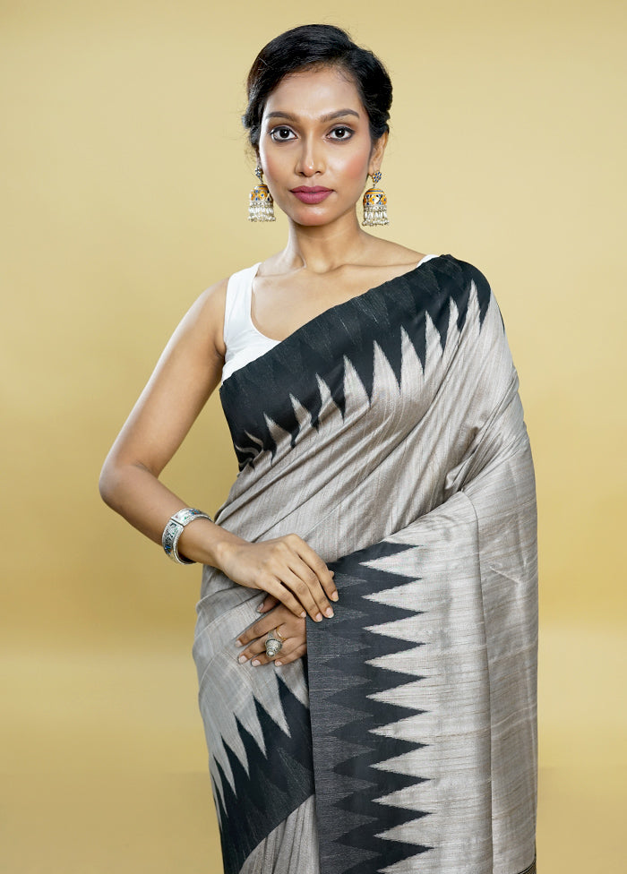 Cream Tussar Silk Saree With Blouse Piece