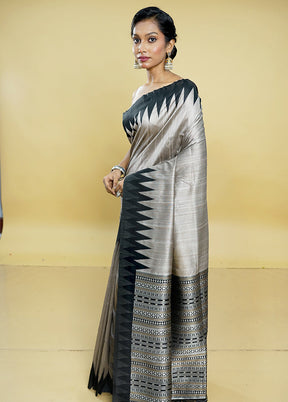 Cream Tussar Silk Saree With Blouse Piece