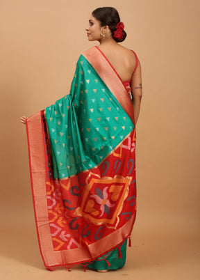 Green Dupion Silk Saree With Blouse Piece