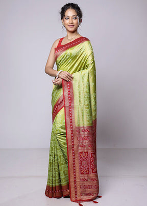 Green Dupion Silk Saree With Blouse Piece