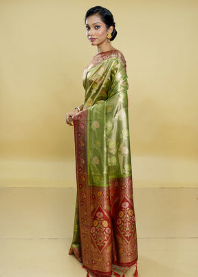 Green Dupion Silk Saree With Blouse Piece