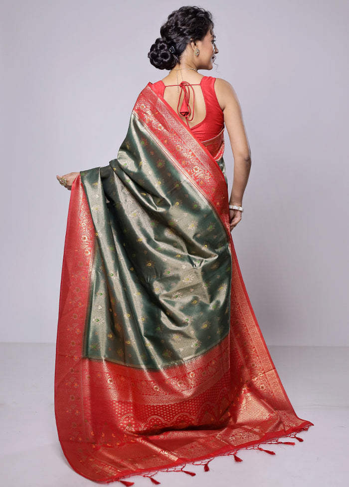 Green Dupion Silk Saree With Blouse Piece