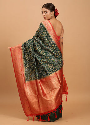 Green Dupion Silk Saree With Blouse Piece