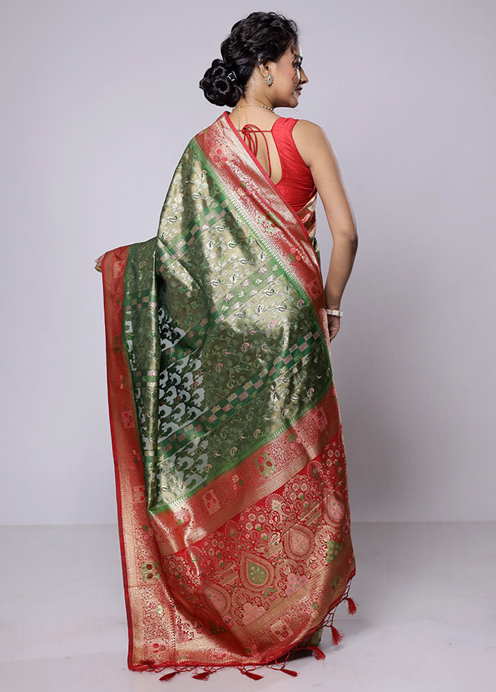 Green Dupion Silk Saree With Blouse Piece