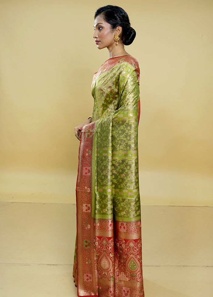 Green Dupion Silk Saree With Blouse Piece