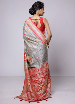 Grey Tussar Silk Saree With Blouse Piece