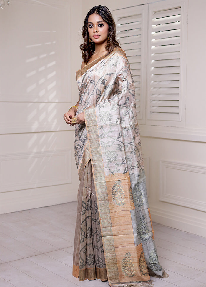 Cream Tussar Silk Saree With Blouse Piece