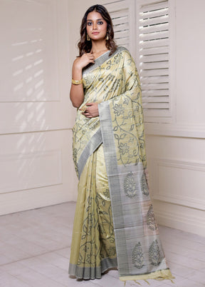 Yellow Tussar Silk Saree With Blouse Piece