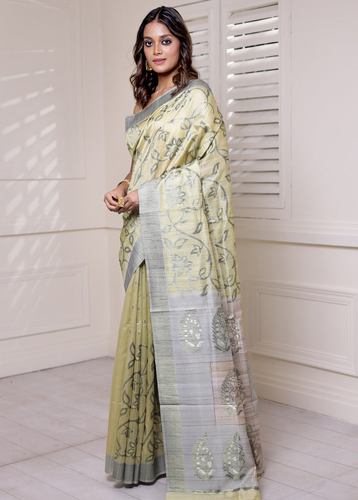 Yellow Tussar Silk Saree With Blouse Piece