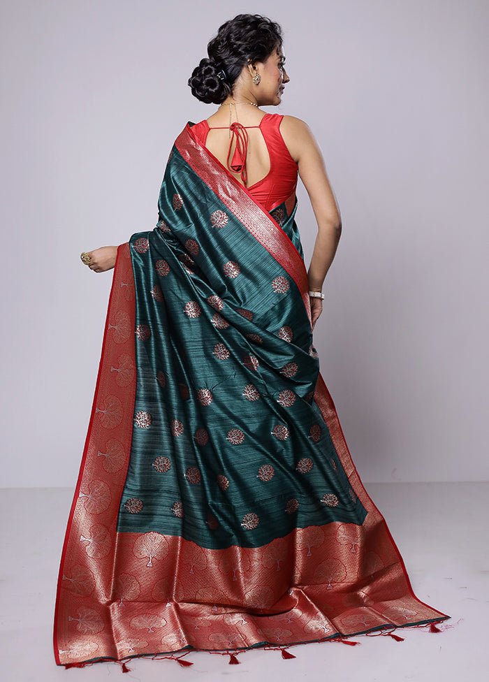 Green Dupion Silk Saree With Blouse Piece